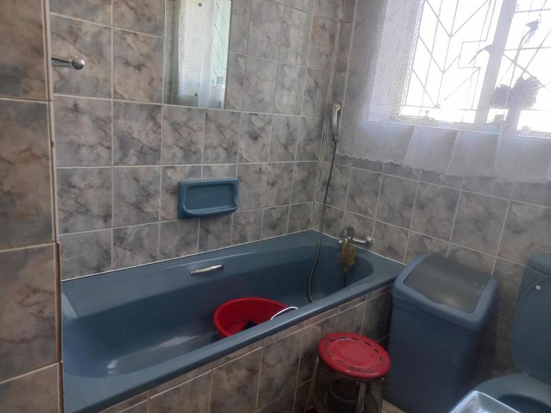 6 Bedroom Property for Sale in Queenstown Central Eastern Cape